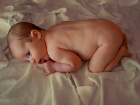 Une petite fille est n�e